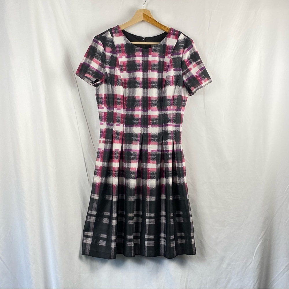 Vince Camuto Women’s Short Sleeve Fit and Flare Plaid Formal Dress Size 10
